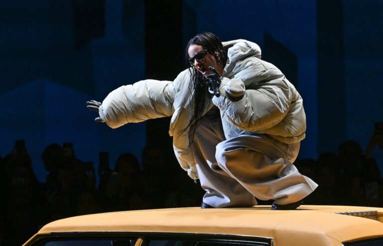 Louis Vuitton presents new collection to Arabic song