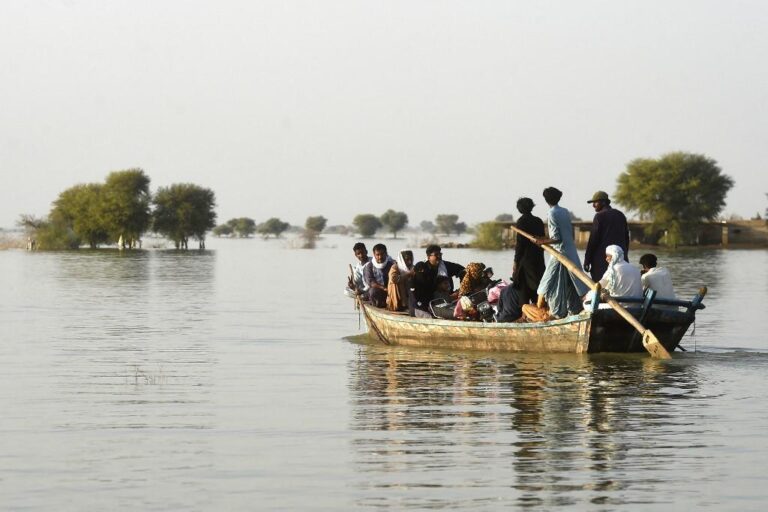 Ten children killed in northwest Pakistan boat capsize