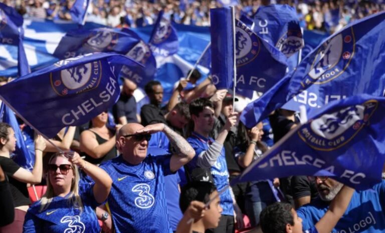 Big-spending Chelsea set for busy end to transfer window
