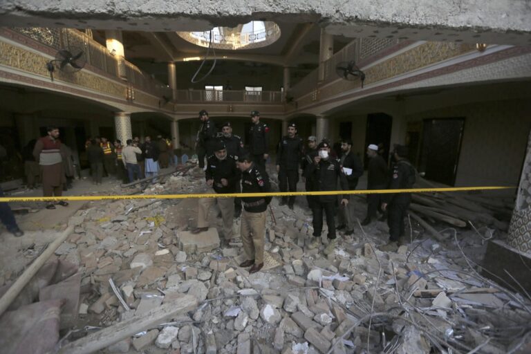 Pakistan blames ‘security lapse’ for mosque blast, 100 dead