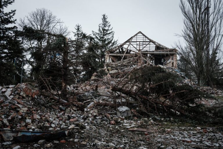 US readies over $2 billion Ukraine aid package with longer-range weapons