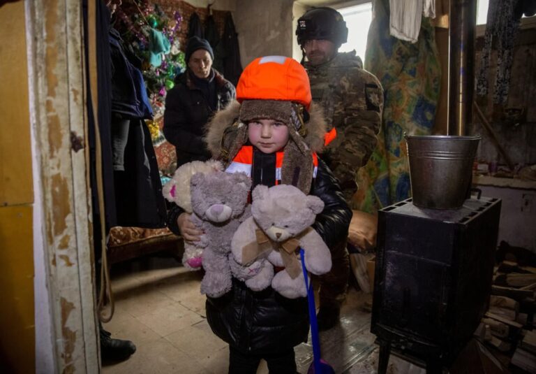 Ukrainian police rescue six-year-old girl from besieged Bakhmut