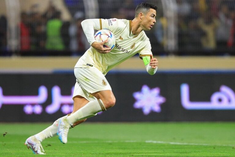 Ronaldo scores first goal for Al-Nassr to salvage a late point against Al-Fateh