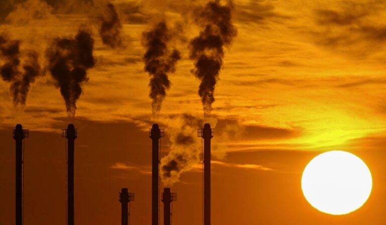 Harmful pollution boosting superbug ‘silent pandemic’