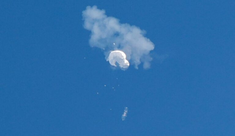 US says China balloon could collect intelligence signals