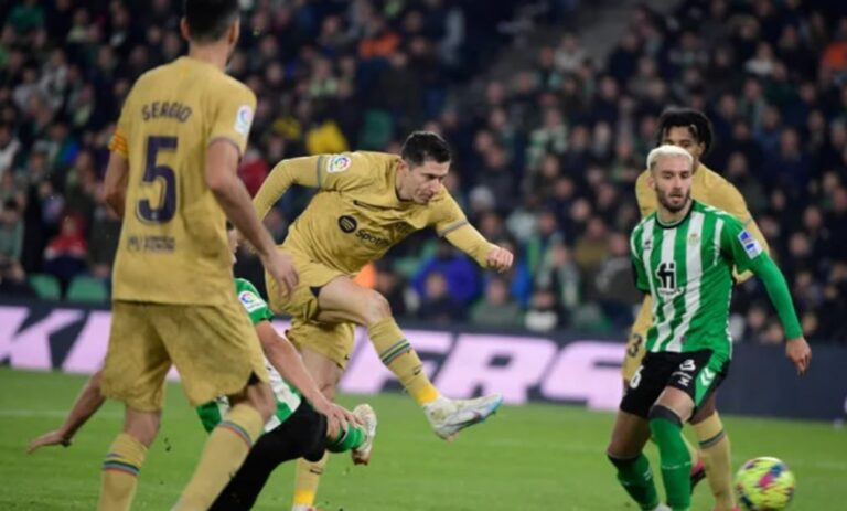 Lewandowski has brought winning mentality to Barca — Xavi