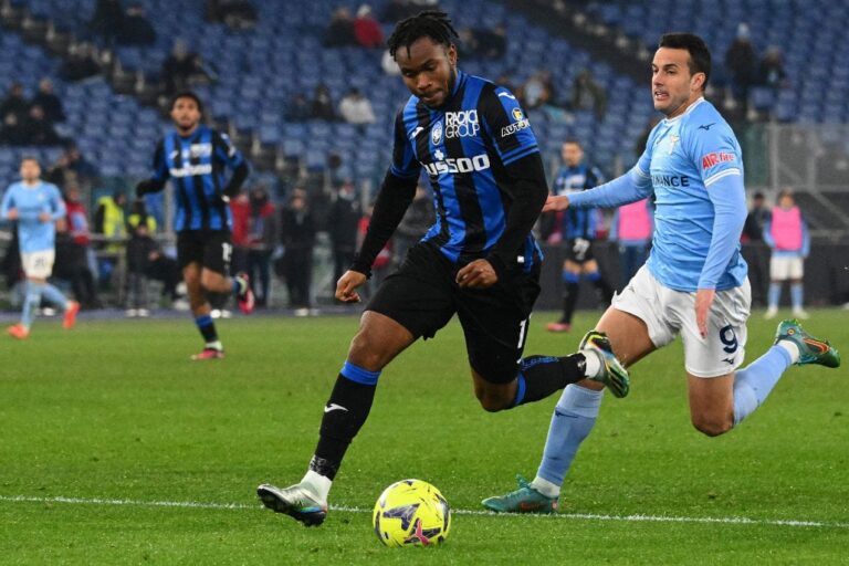 Lookman leads Atalanta to victory at Lazio in Serie A fight for top 4