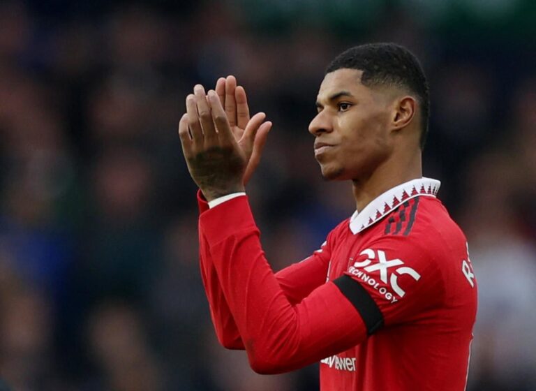Marcus Rashford scores again as Man United beats Leeds 2-0