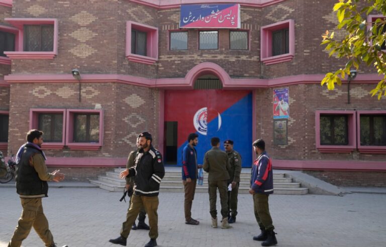 In Pakistan, angry mob lynches man accused of blasphemy
