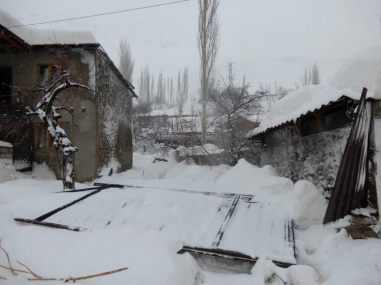 Tajik avalanche death toll rises to 20