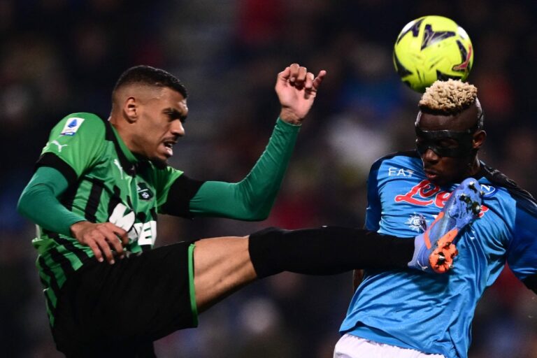 Napoli increases lead at top of Serie A to 18 points