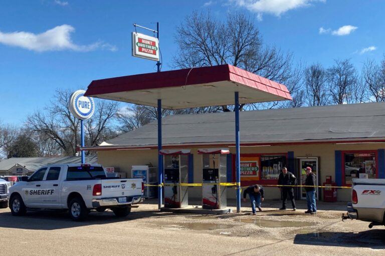 6 shot dead in latest US gun violence, suspect in custody