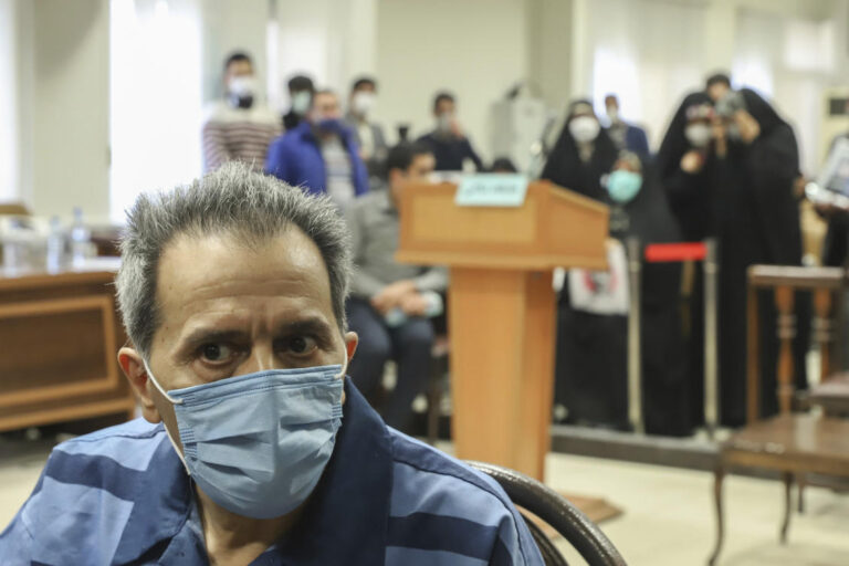 Germany expels two Iranian embassy employees over death sentence