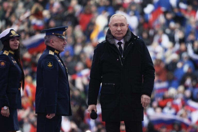 China backs Putin as tension over war soars
