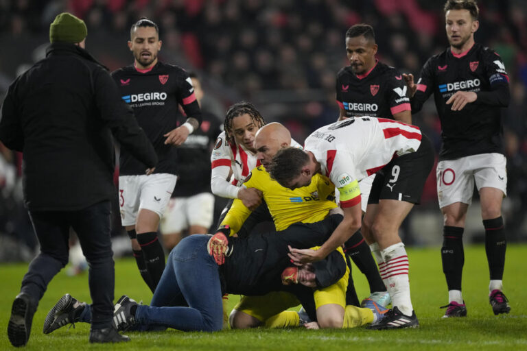 UEFA opens inquiry into fan attack on Sevilla goalkeeper