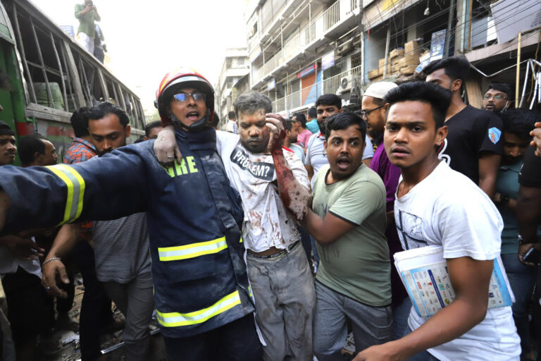 17 killed, 100 injured in Bangladesh building blast