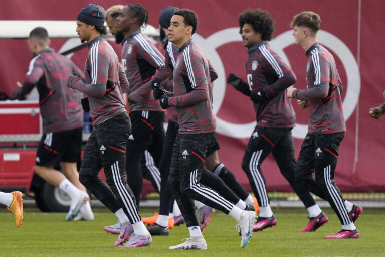 Bayern to try to contain PSG in last 16 of Champions League