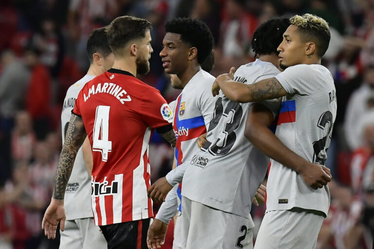 Barcelona beat Bilbao amid more refereeing controversy