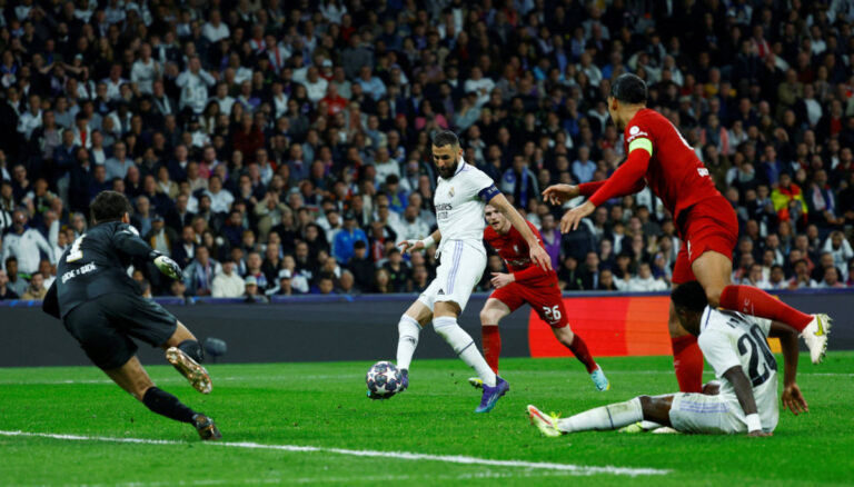 Real Madrid defeat Liverpool to reach Champions League quarterfinals