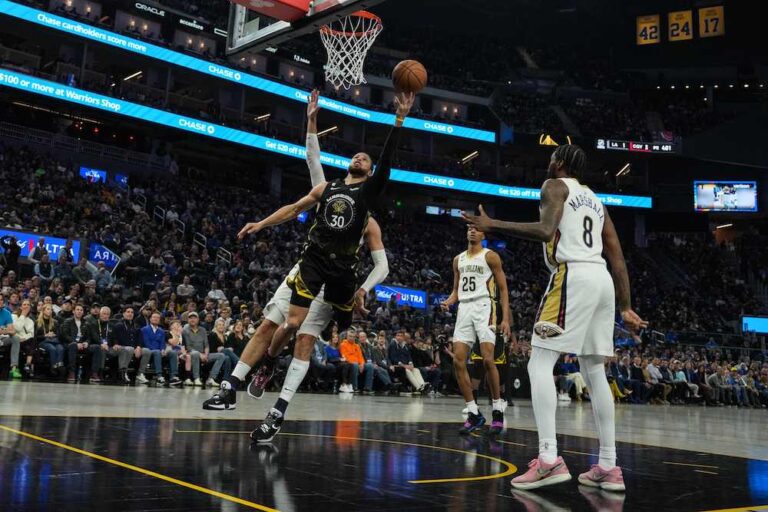 Curry scores 39 to lead Warriors rally over Pelicans