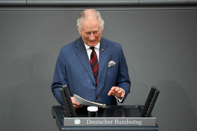 King Charles III addresses German parliament, meets Scholz
