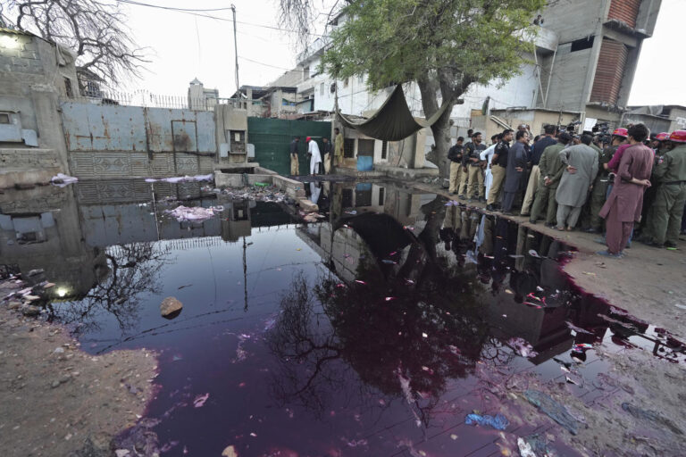 At least 9 killed in Pakistan Ramadan donation stampede